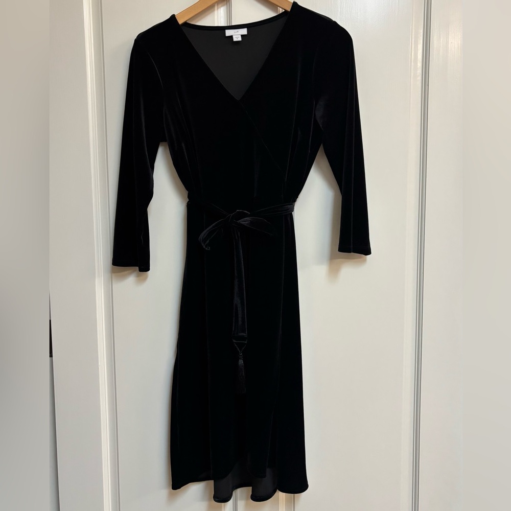 J. Jill Black Velvet V-Neck Wrap Dress with Tassel Belt size XS